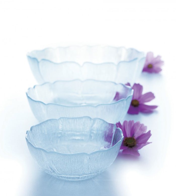 Cardinal Arcoroc Professional 3.5 Quart 10.5 - inch Fleur Patterned Serving Bowl