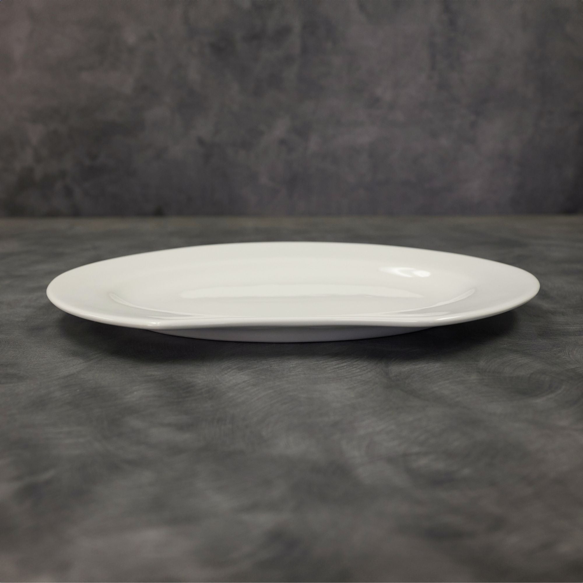 11.375-Inch White Crunchy Style Oval Porcelain Platter - Cardinal R0563