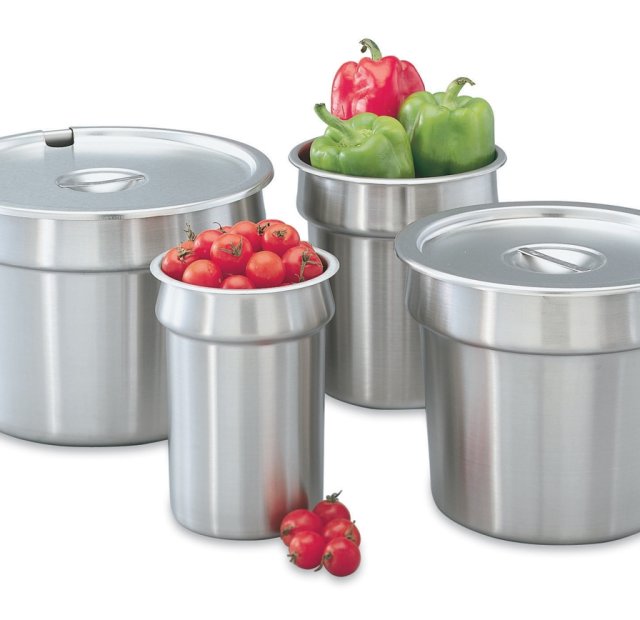 Vollrath 78184 7.25 - quart Satin - finish Stainless Steel Vegetable Inset for Efficient Foodservice